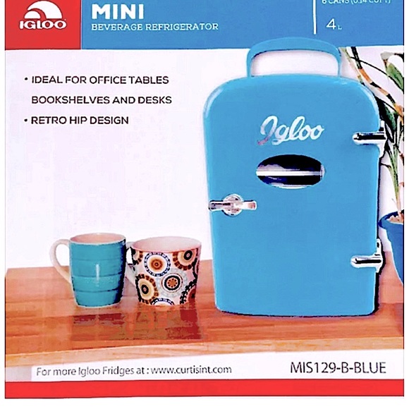 NEW Retro Mini Fridge - Picture 2 of 12